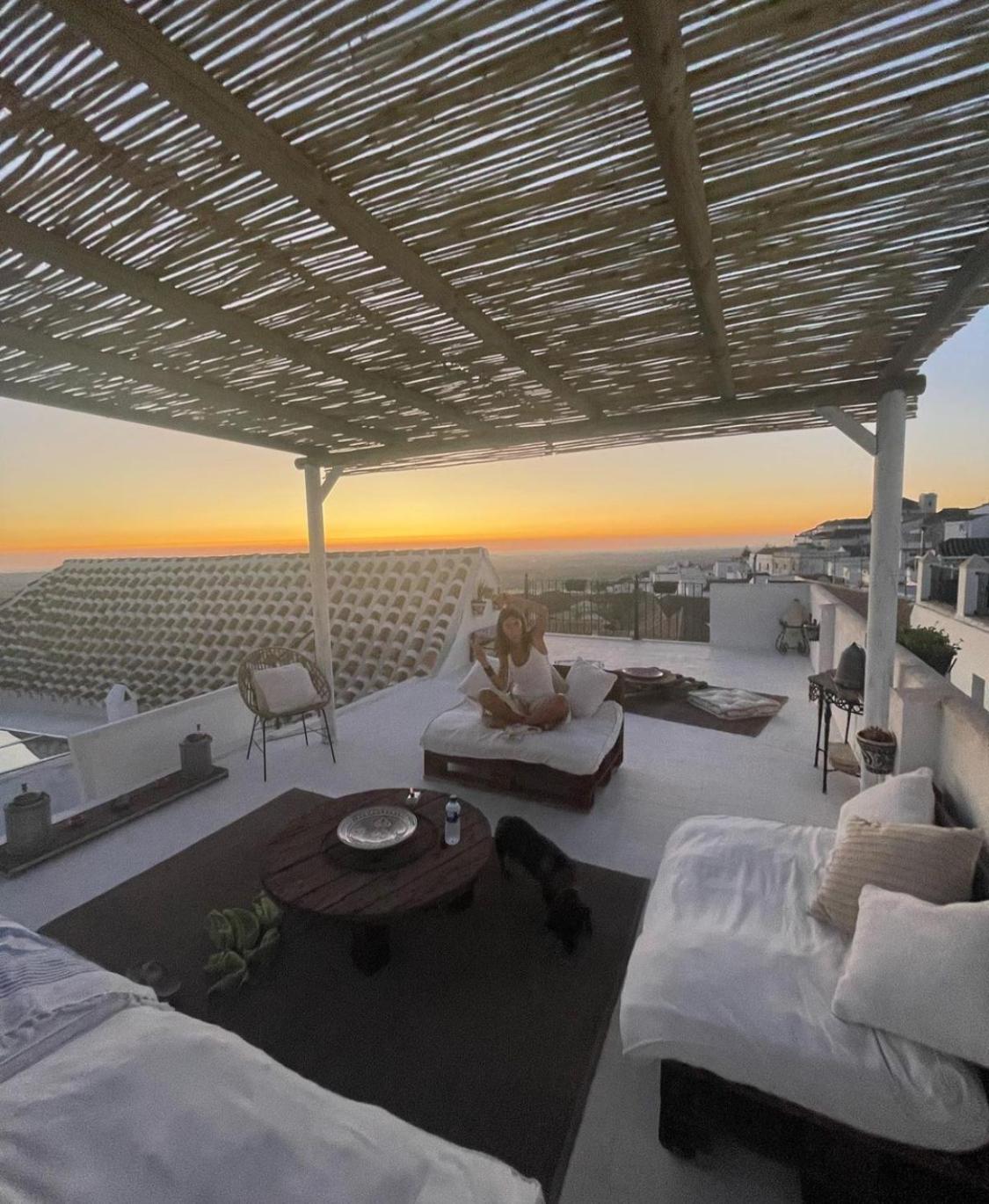 Casa Antigua - Terraza Con Vistas Al Mar Bed & Breakfast เมดินาซิโดเนีย ภายนอก รูปภาพ